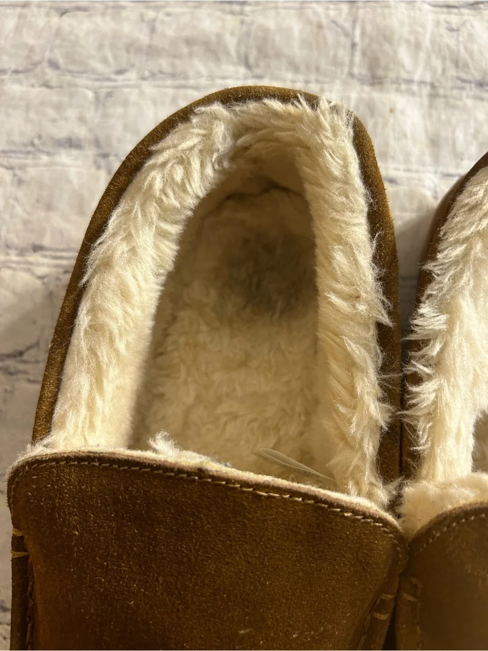 Lamo moccasin slippers